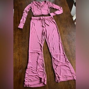 Urban Outfitters - Out From Under - Sweet Dreams Crop Top Lounge Set -Size Small